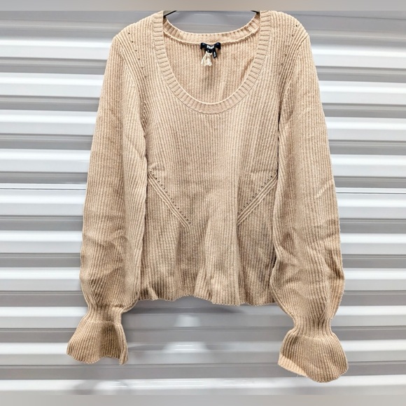 PAIGE  Virtue Top:/sweater - Picture 11 of 15